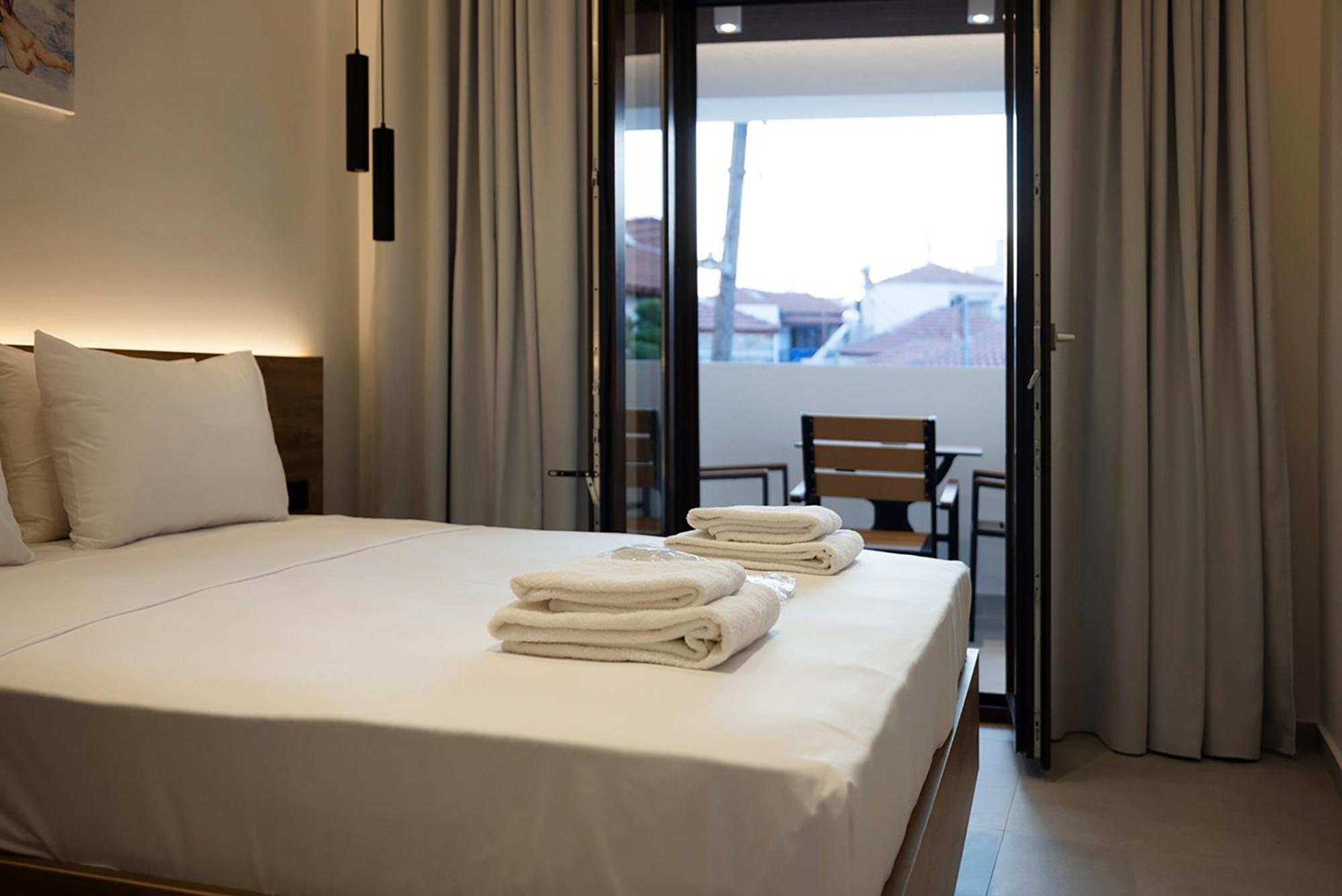 Akira Suites Afytos Luaran gambar